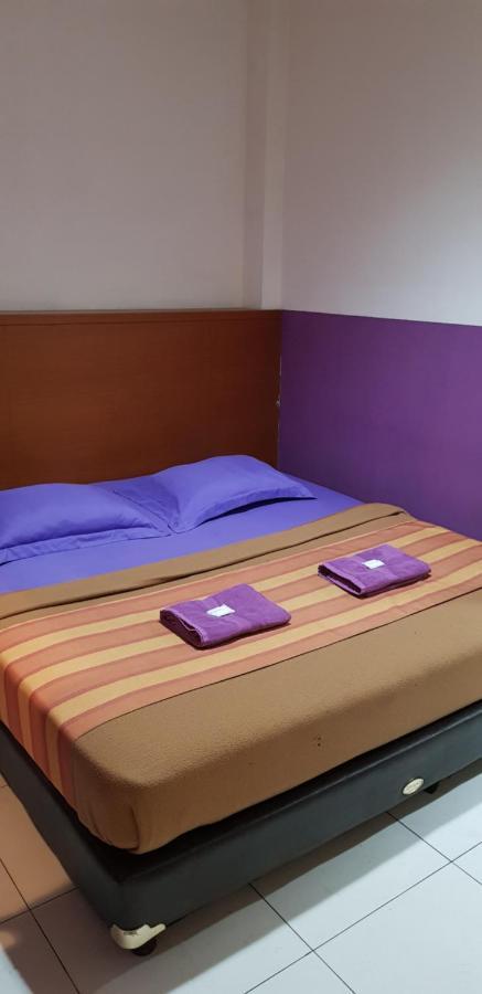 Hotel Dequr Jakarta Kota Room photo