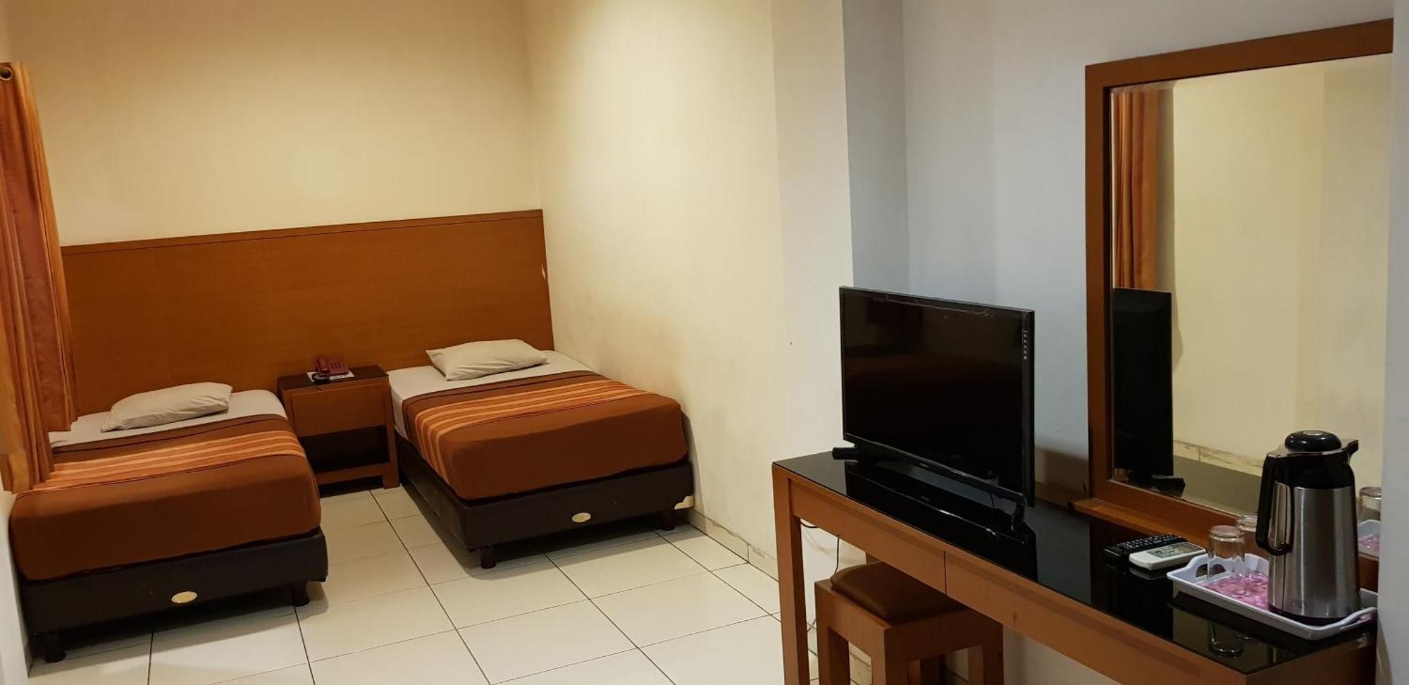 Hotel Dequr Jakarta Kota Room photo