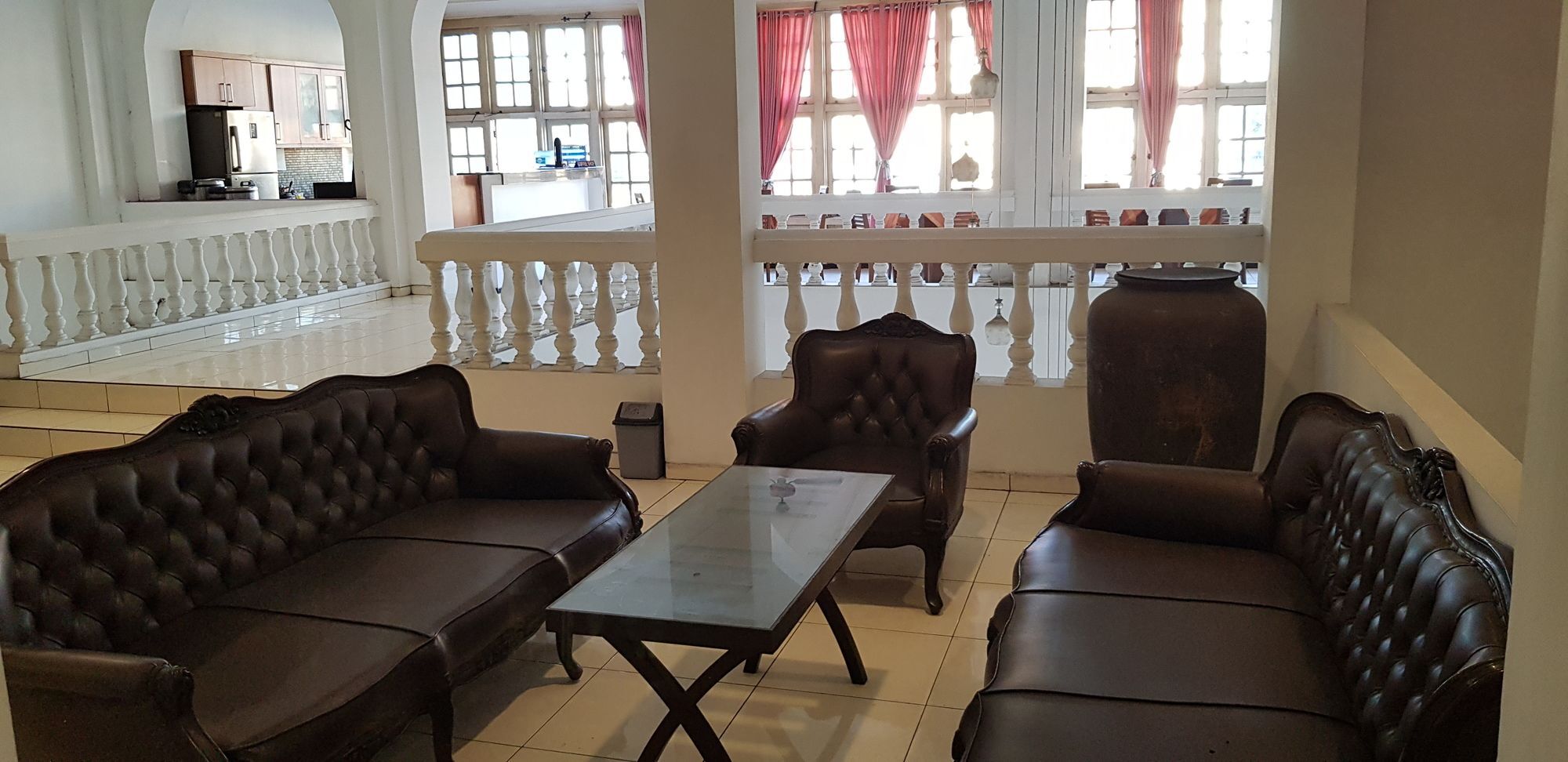 Hotel Dequr Jakarta Kota Exterior photo